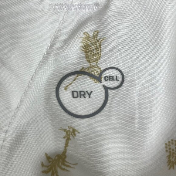 Puma Golf Bermuda Shorts Womens Size W28 White Zip Front Lightweight Pockets - Picture 11 of 13